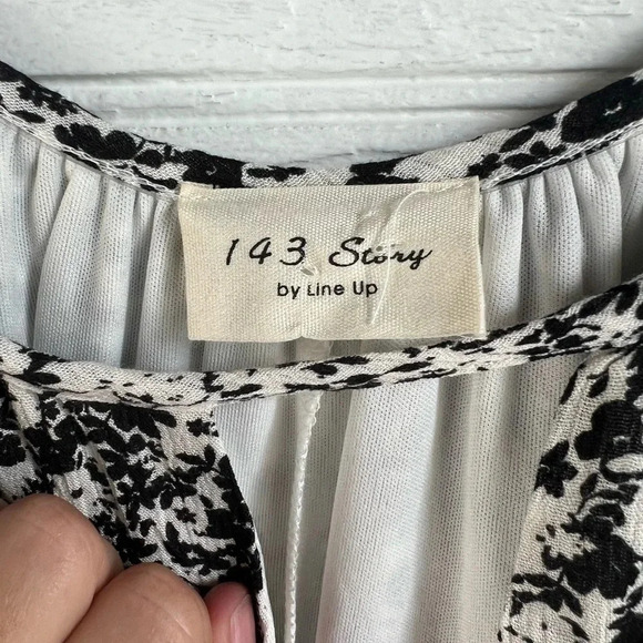 143 Story by Line Up Tiered Flowy Dress Long Bell Sleeve Floral Print  M - Picture 6 of 14